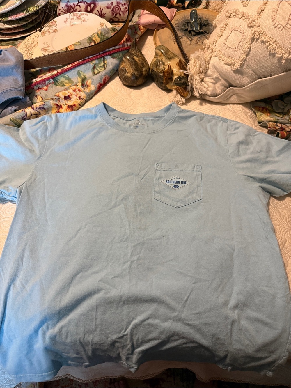 Southern Tide Men’s Light Blue Pocket Tee Shirt
